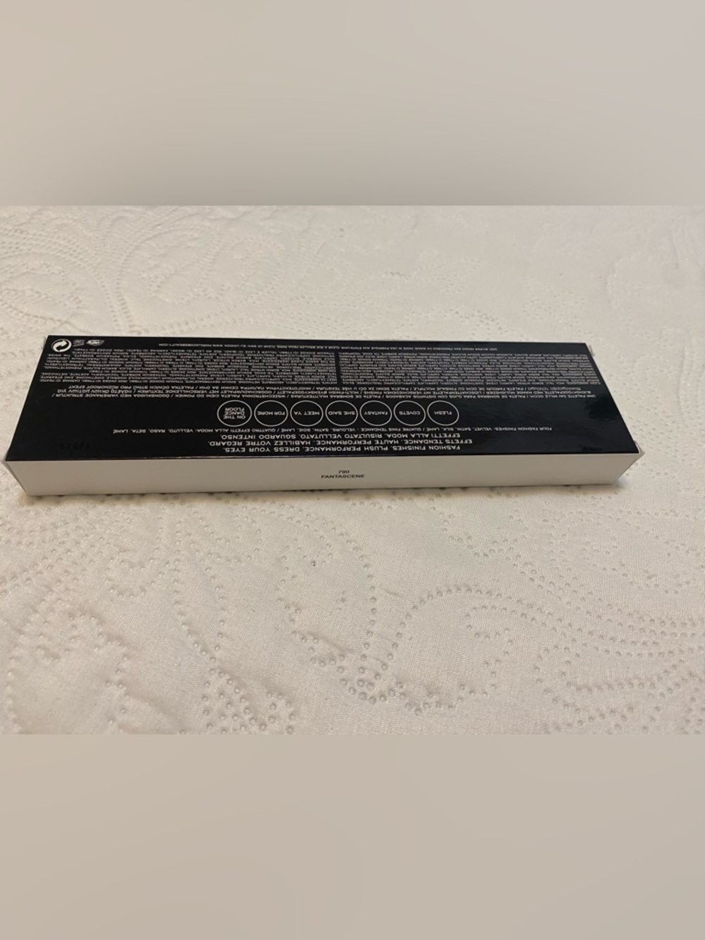 Marc Jacobs Black Multi-Finish Eye Palette FANTASCENE 790 - Picture 2 of 4